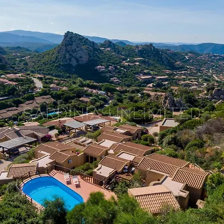 Violetta Zoe Villa *