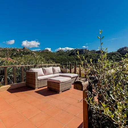 Violetta Zoe Villa Costa Paradiso