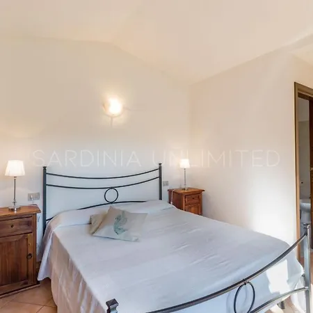 Violetta Zoe Villa *